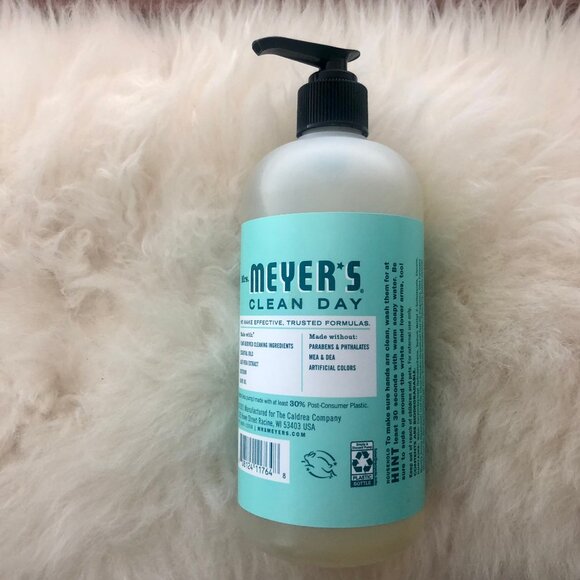 Mrs. Meyer's Clean Day Mint Liquid Hand Soap, 16 fl oz Pump Bottle - Picture 7 of 11